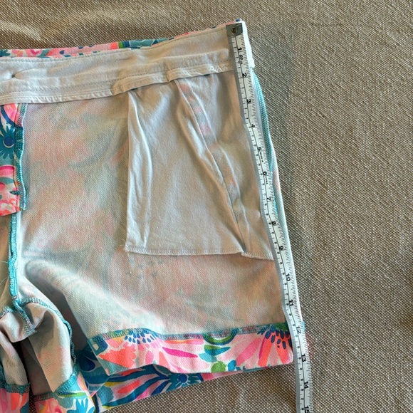 Lilly Pulitzer 5” Callahan shorts size 16 Tropical Punch - Picture 10 of 10